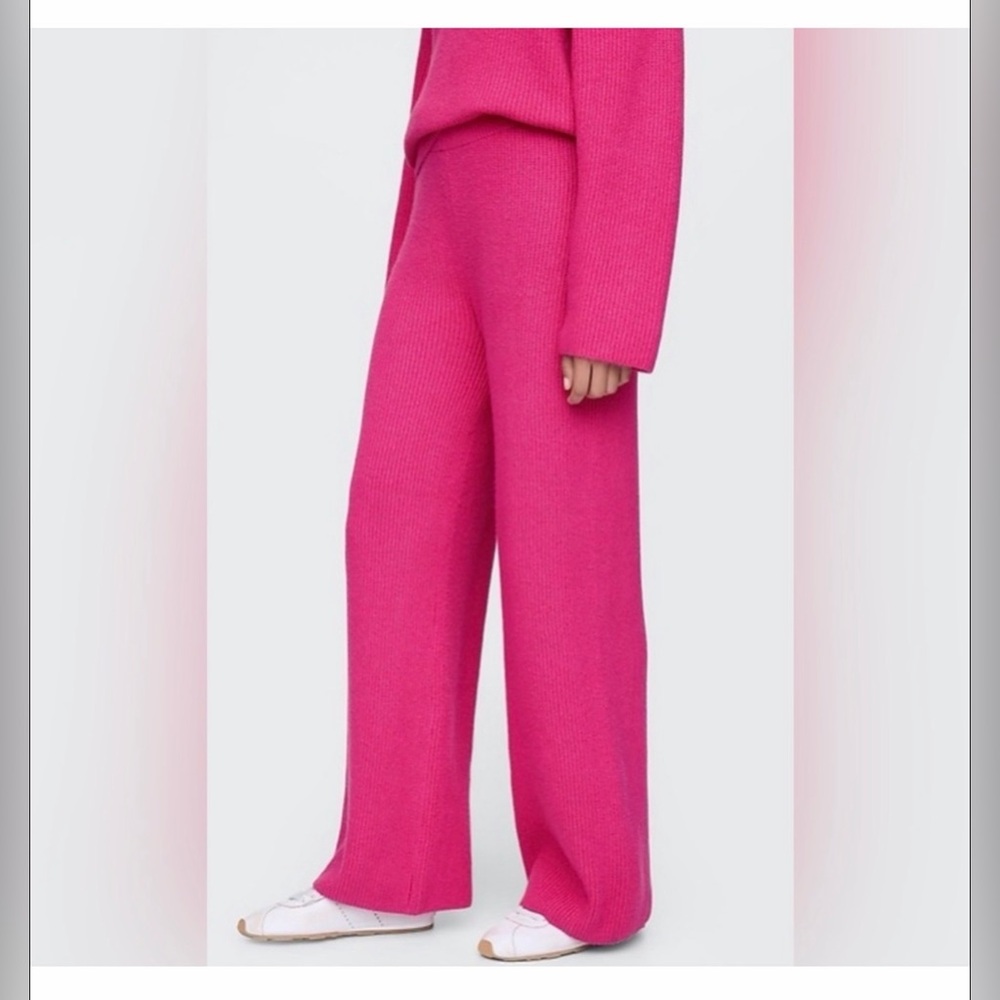 GAP Fuchsia Wide-Leg Knit Pants - Picture 2 of 6